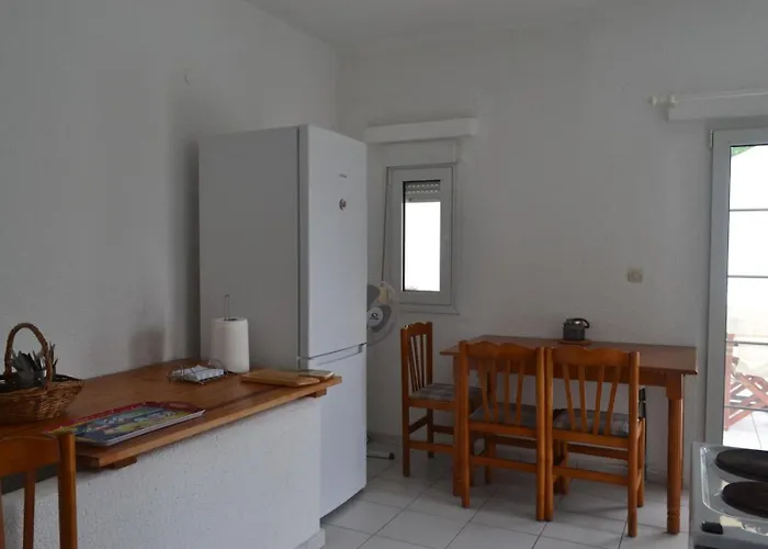 Case de vacanță Summer House With Sea View And Garden